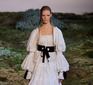 Alexander McQueen jesień-zima 2014/2015