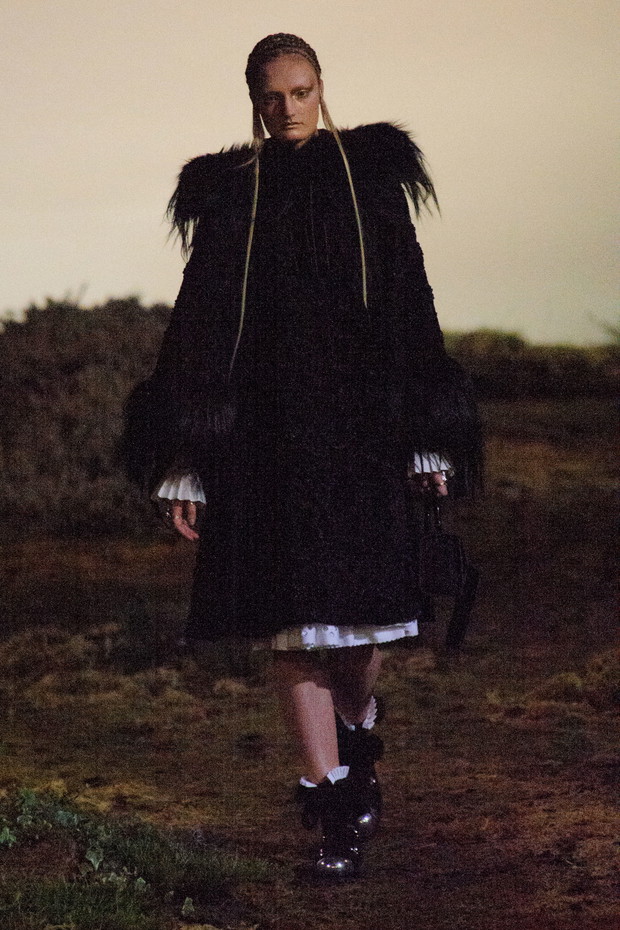 Alexander McQueen jesień-zima 2014/2015