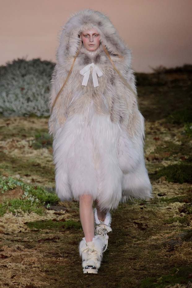 Alexander McQueen jesień-zima 2014/2015
