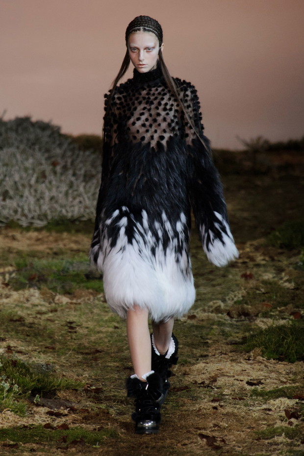 Alexander McQueen jesień-zima 2014/2015