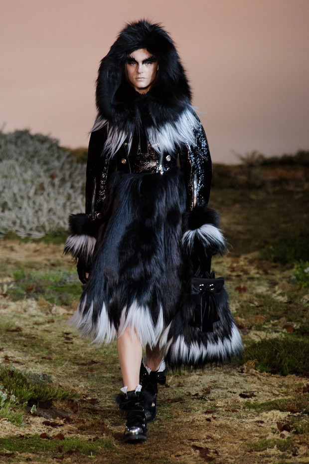 Alexander McQueen jesień-zima 2014/2015