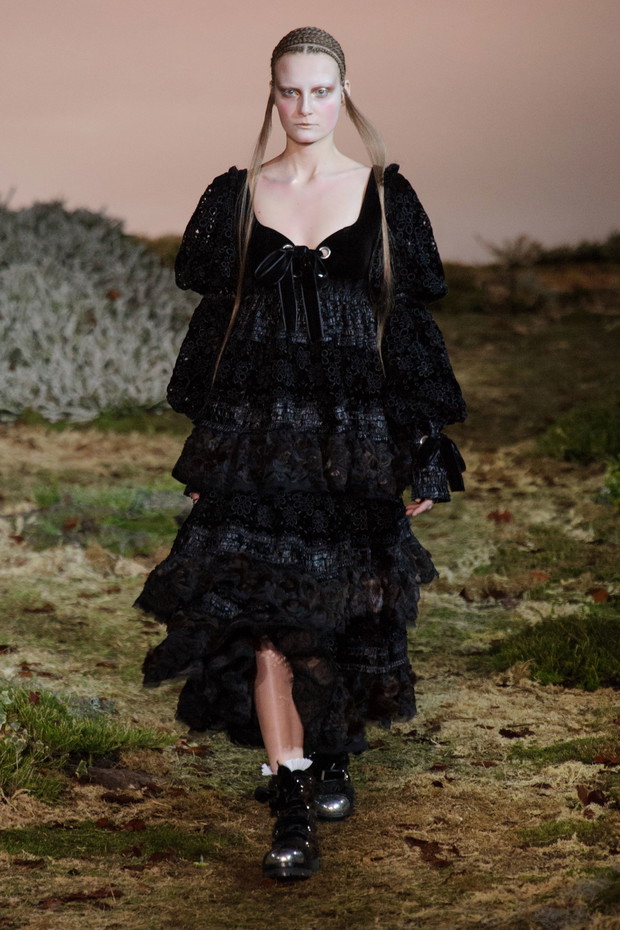 Alexander McQueen jesień-zima 2014/2015