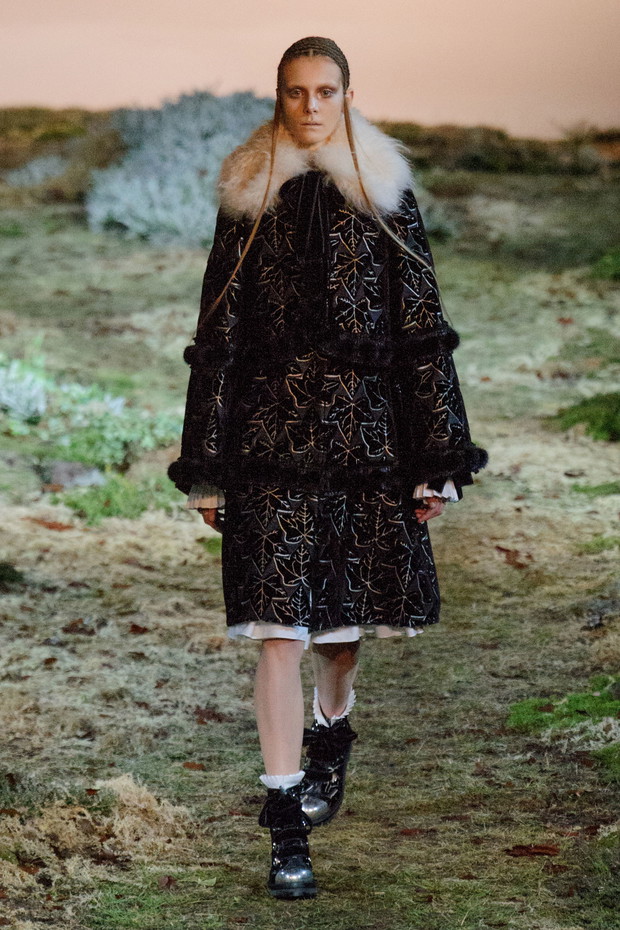 Alexander McQueen jesień-zima 2014/2015