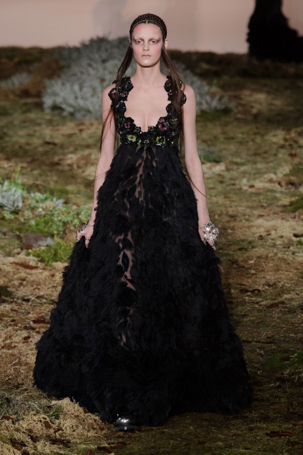 Alexander McQueen jesień-zima 2014/2015