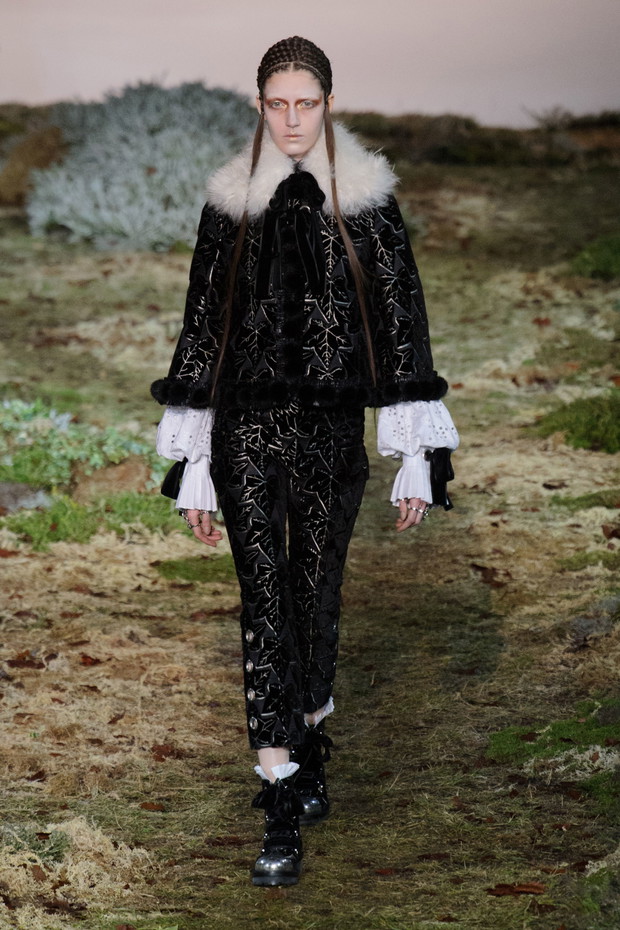 Alexander McQueen jesień-zima 2014/2015