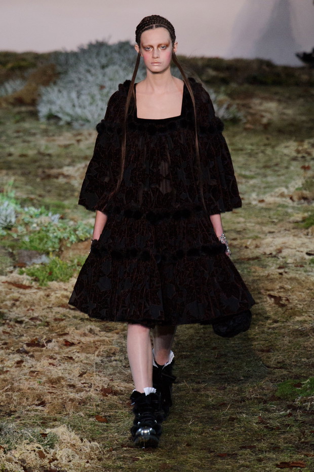 Alexander McQueen jesień-zima 2014/2015