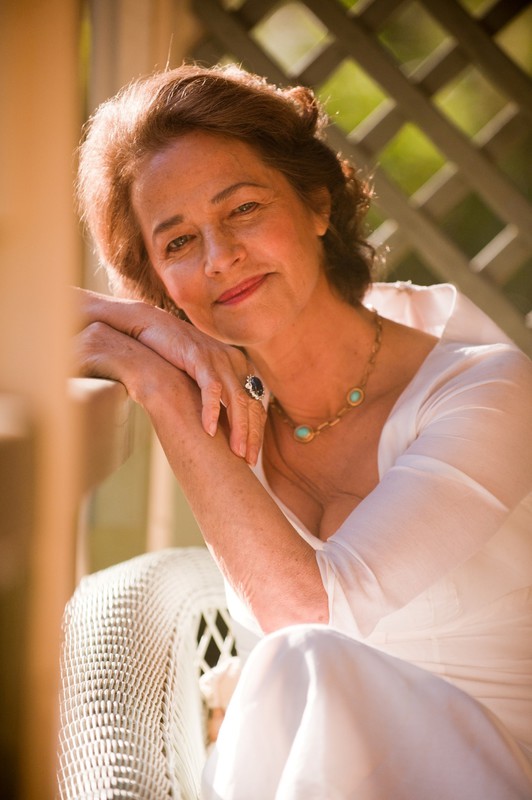 Charlotte Rampling w kampanii kosmetyków Nars jesień-zima 2014/2015