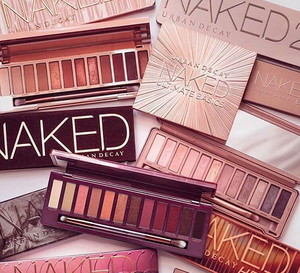 Palety cieni do powiek w odcieniach nude