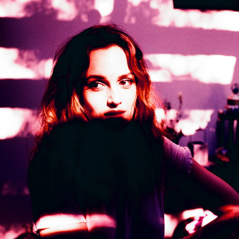 Leighton Meester śpiewa! Posłuchaj singla "Heartstrings"