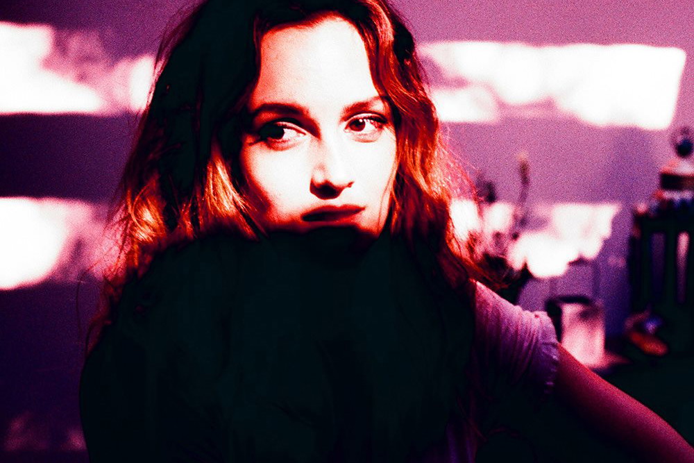 Leighton Meester śpiewa! Posłuchaj singla "Heartstrings"