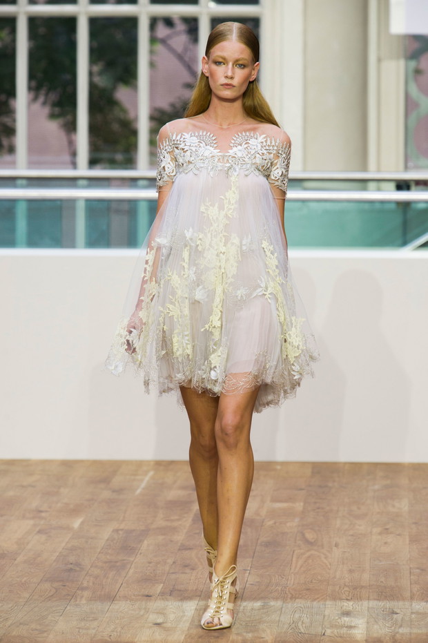 Julien Macdonald wiosna-lato 2015