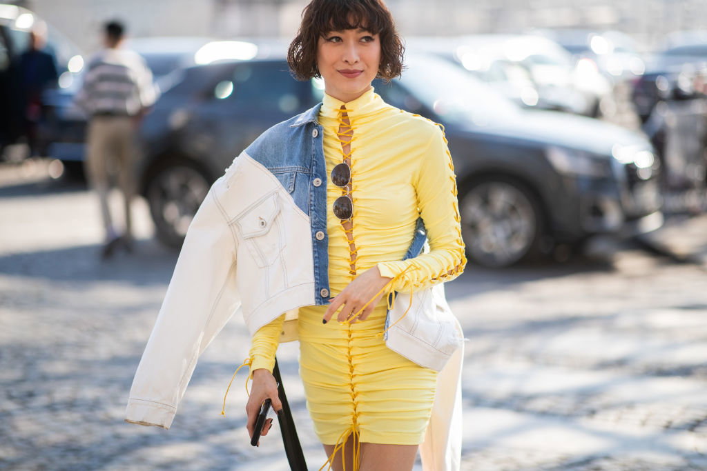 Street Style - Paris Fashion Week Womenswear Fall/Winter 2019/2020 : Day Three