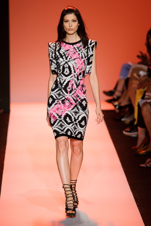 Hervé Leger wiosna-lato 2015