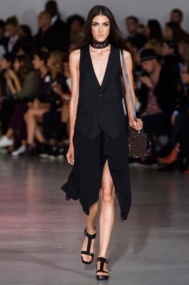 Costume National wiosna-lato 2015, fot. Imaxtree  