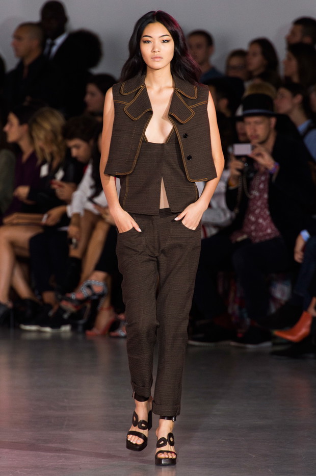 Costume National wiosna-lato 2015, fot. Imaxtree  