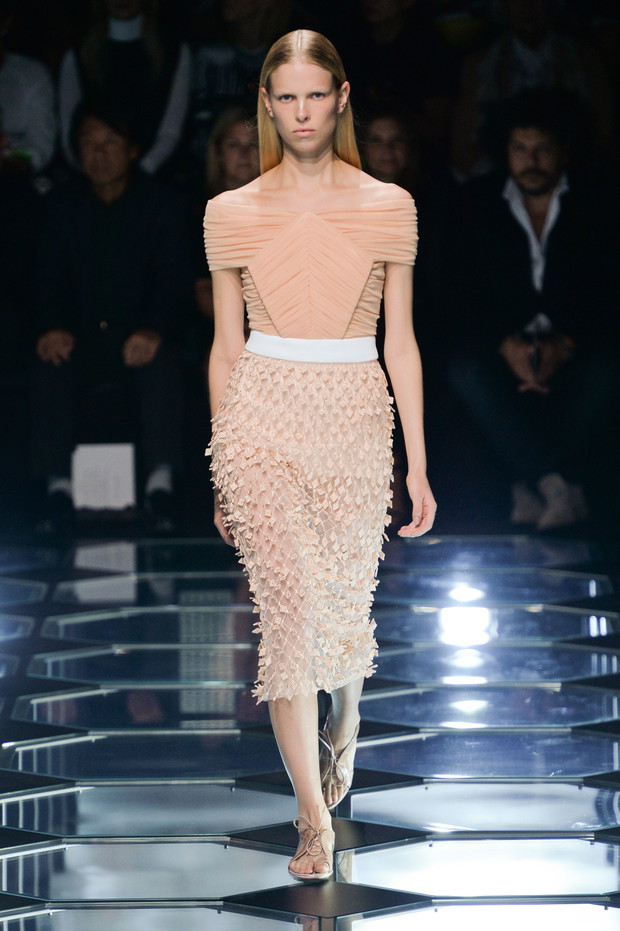 Balenciaga wiosna-lato 2015