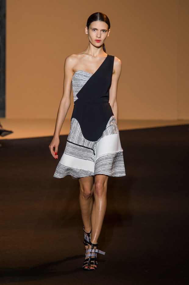 Roland Mouret wiosna-lato 2015