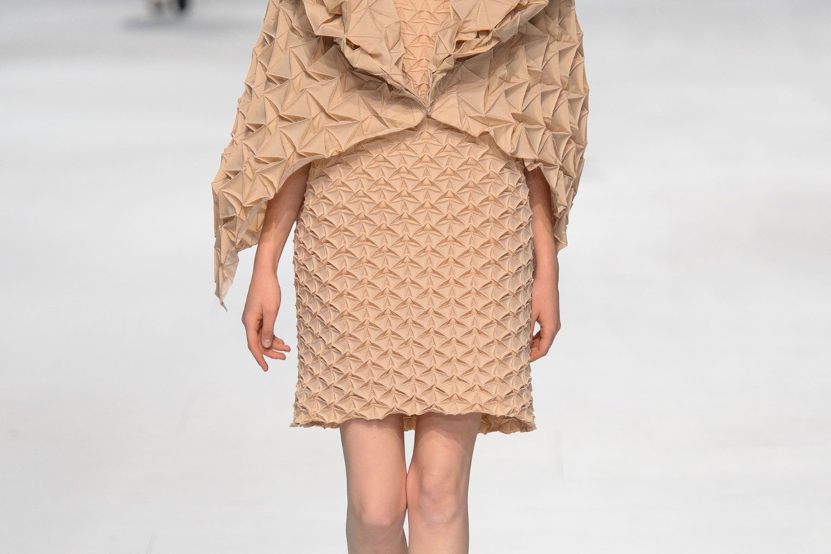 Issey Miyake wiosna-lato 2015