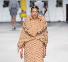 Issey Miyake wiosna-lato 2015