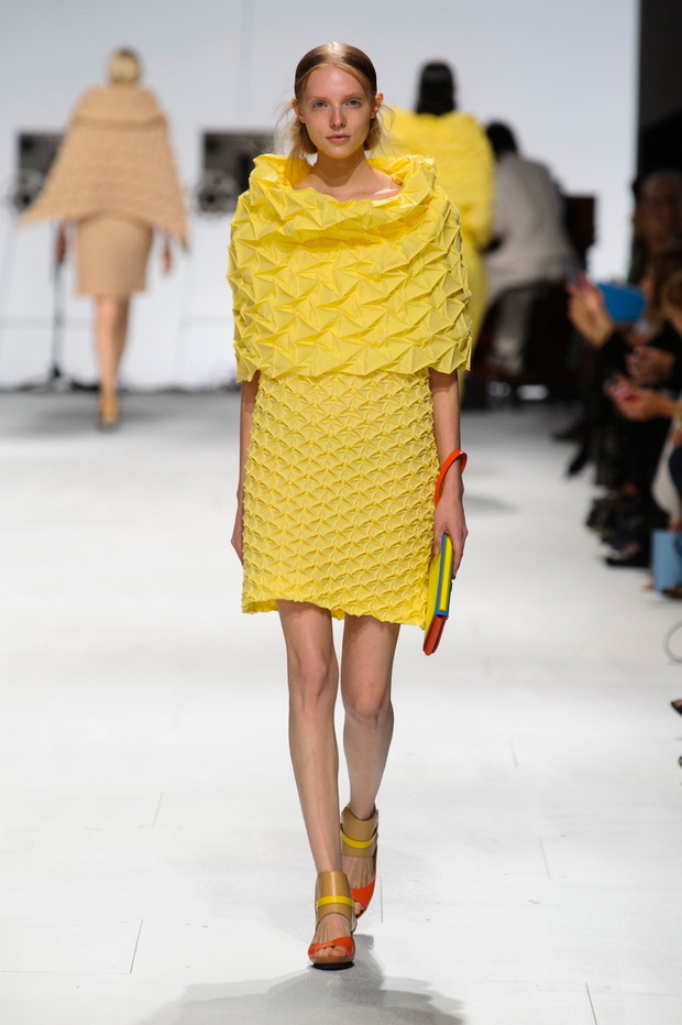 Issey Miyake wiosna-lato 2015
