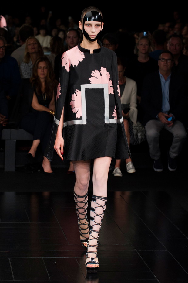 Alexander McQueen wiosna-lato 2015