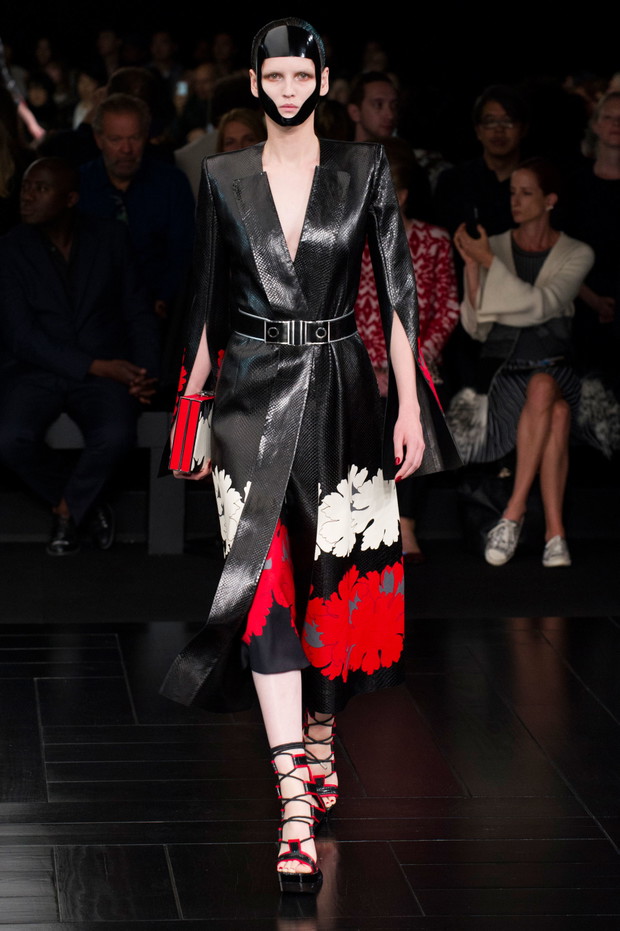 Alexander McQueen wiosna-lato 2015