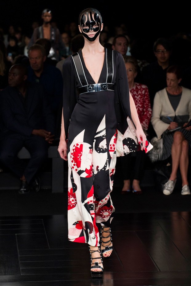 Alexander McQueen wiosna-lato 2015