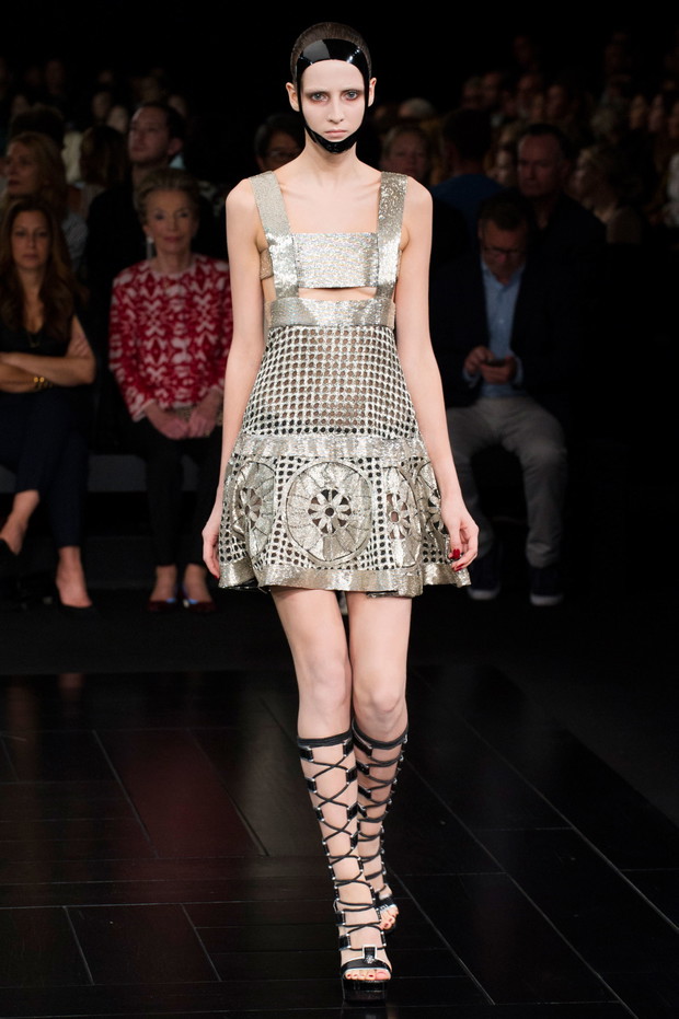 Alexander McQueen wiosna-lato 2015
