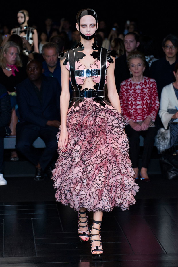 Alexander McQueen wiosna-lato 2015