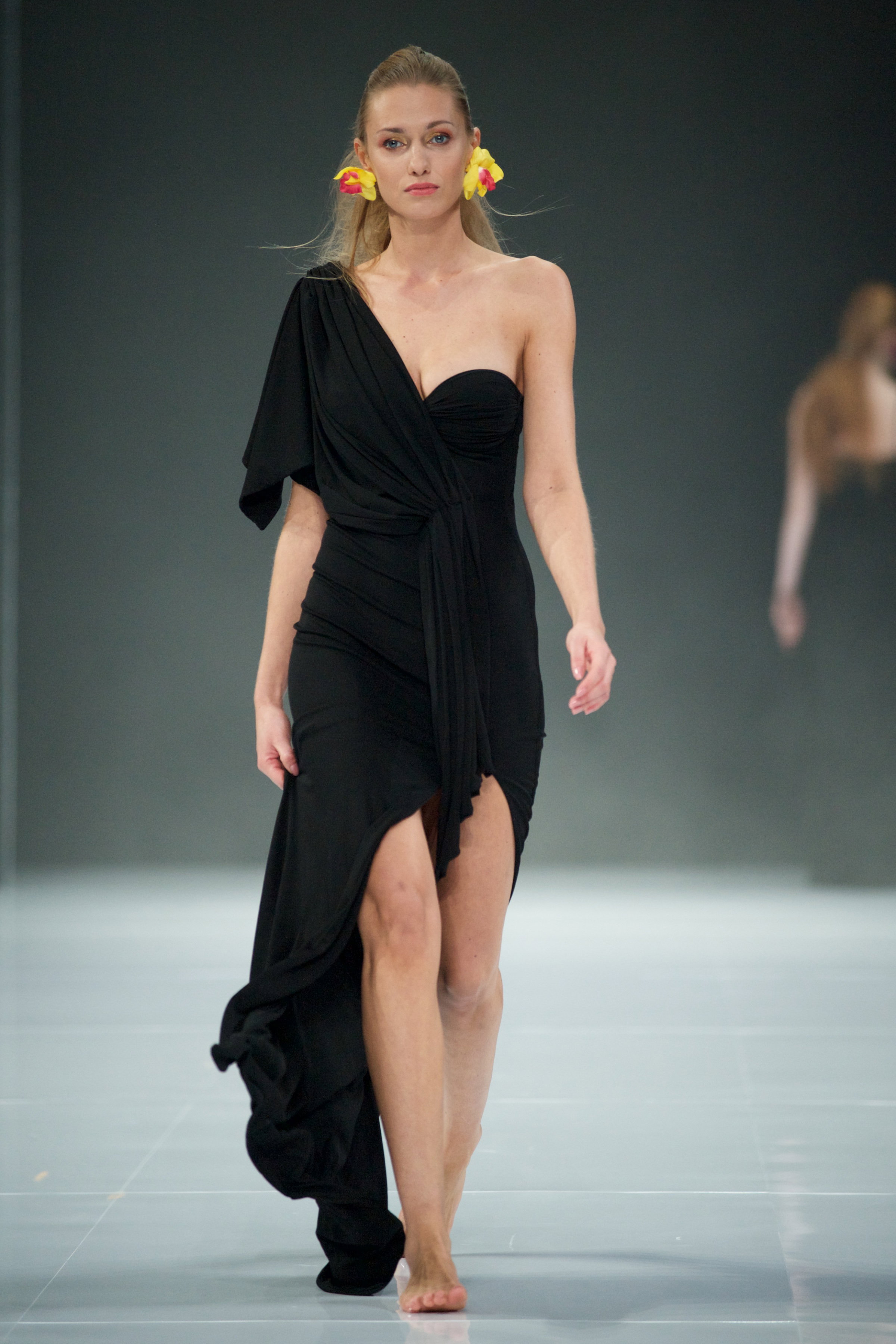 Fashion Week Poland Studio: Vasilije Kovacev wiosna-lato 2015