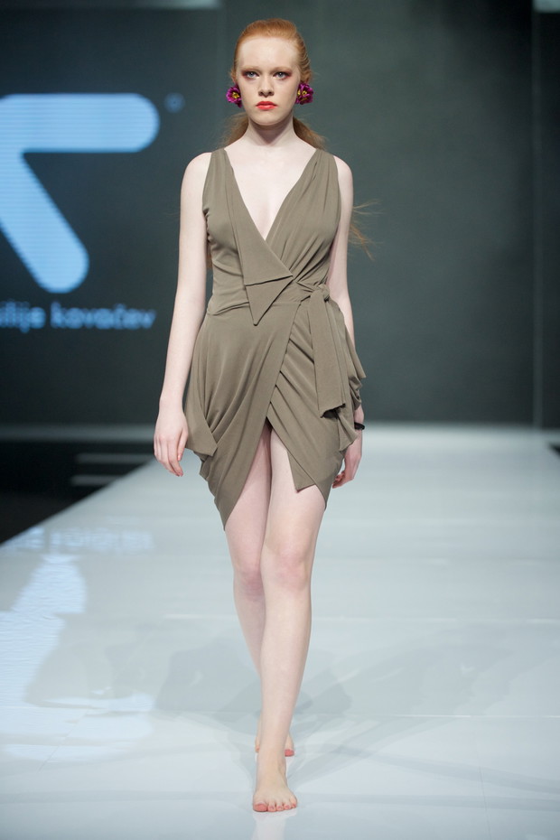 Fashion Week Poland Studio: Vasilije Kovacev wiosna-lato 2015