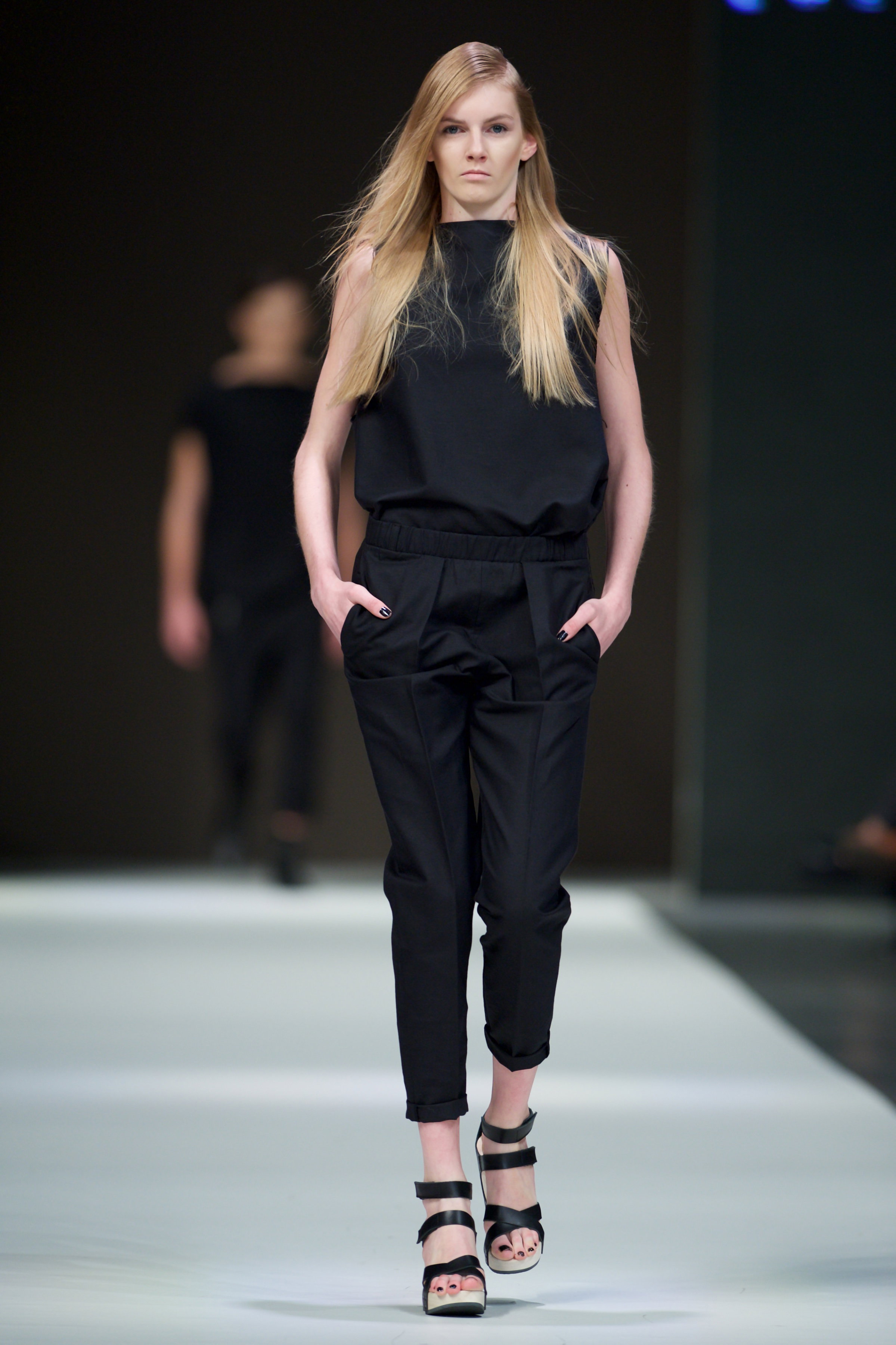 Fashion Week Poland: Aleks Kurkowski wiosna-lato 2015