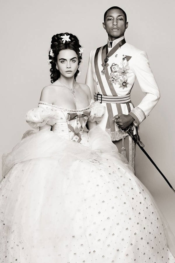Cara Delevingne i Pharrell Williams w filmie Chanel "Reincarnation"