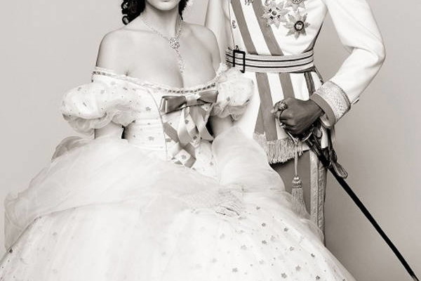 Cara Delevingne i Pharrell Williams w filmie Chanel "Reincarnation"