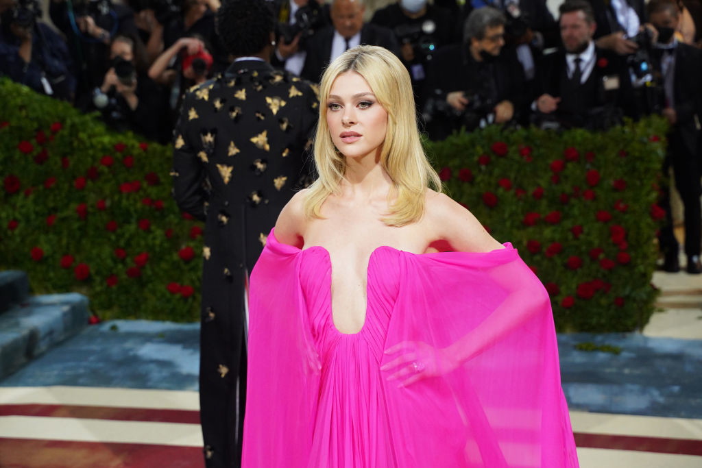 nicola peltz