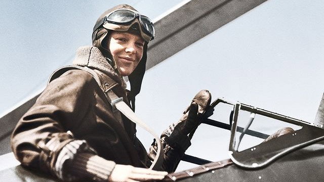 Zegarki Longines inspirowane wielkimi pionierami. Wybierz model idealny dla siebie i zainspiruj się m.in. historią Amelii Earhart - pierwszej kobiety, która poleciała solo przez Atlantyk