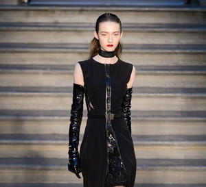 Julien Macdonald jesień-zima 2015/2016