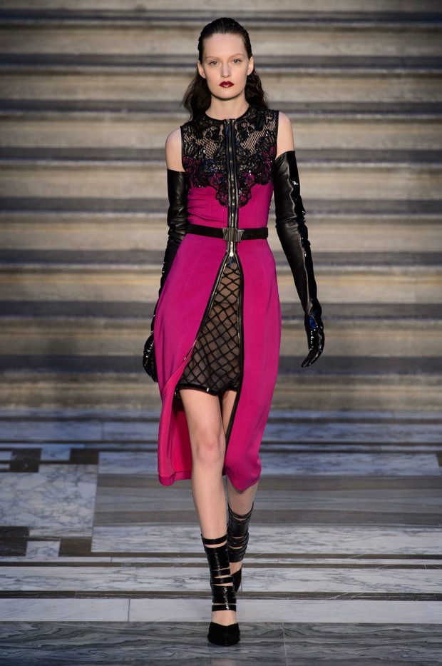 Julien Macdonald jesień-zima 2015/2016