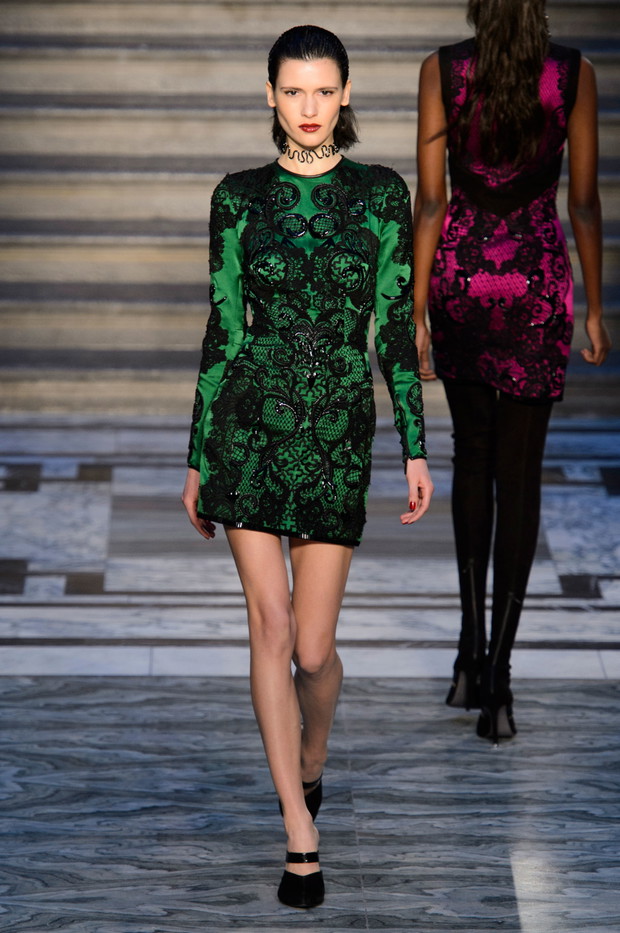 Julien Macdonald jesień-zima 2015/2016