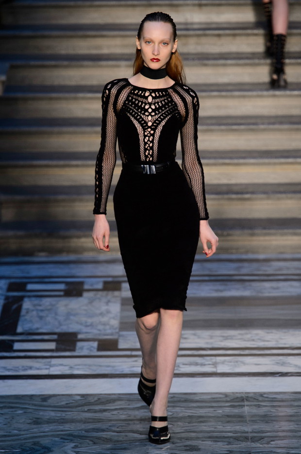 Julien Macdonald jesień-zima 2015/2016
