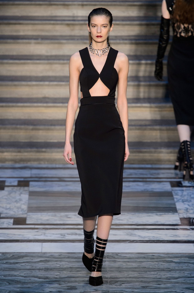 Julien Macdonald jesień-zima 2015/2016