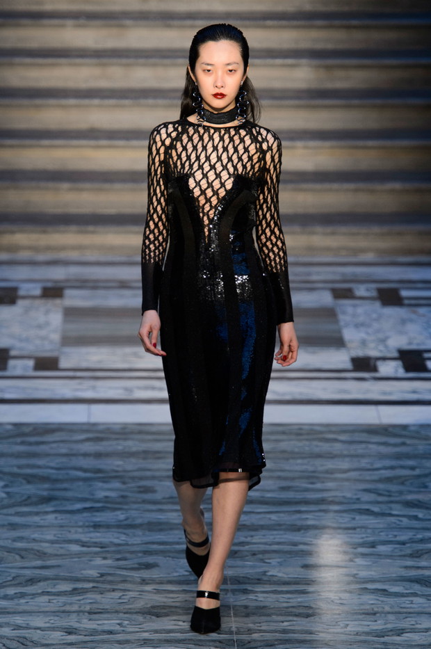 Julien Macdonald jesień-zima 2015/2016