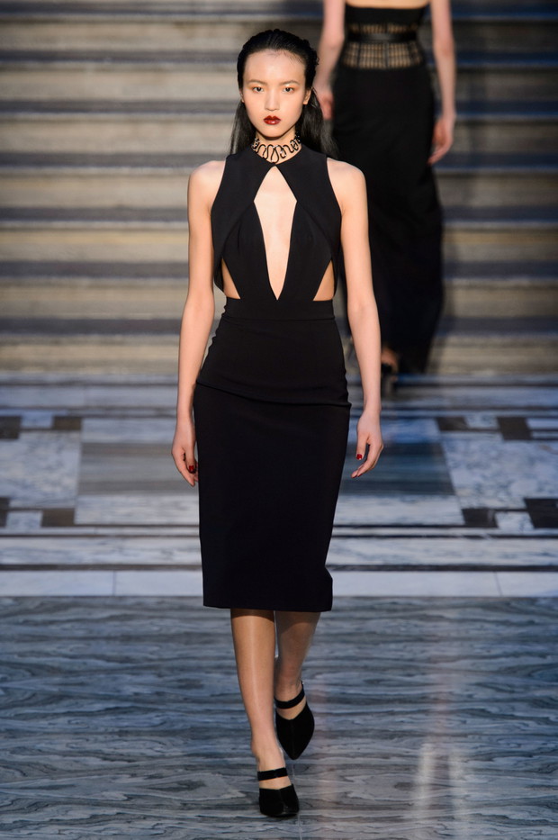 Julien Macdonald jesień-zima 2015/2016