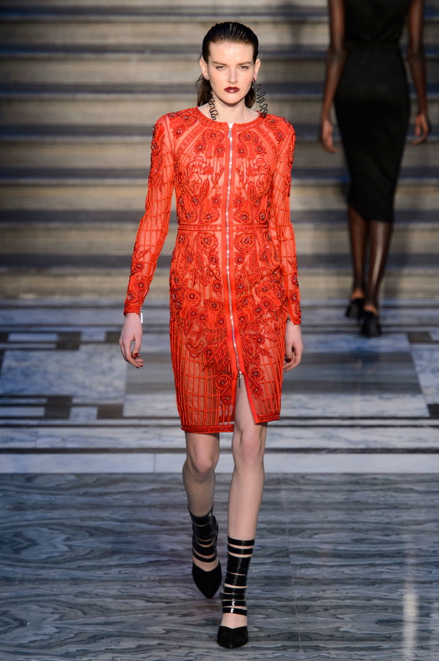 Julien Macdonald jesień-zima 2015/2016