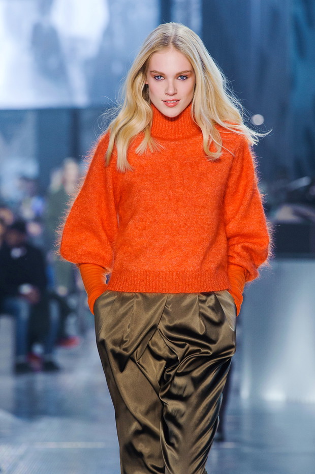 Pokaz H&M Studio jesień-zima 2014. fot. Imaxtree