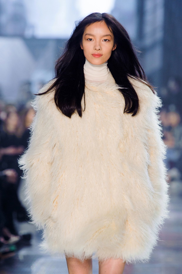 Pokaz H&M Studio jesień-zima 2014. fot. Imaxtree