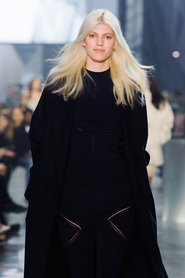 Pokaz H&M Studio jesień-zima 2014. fot. Imaxtree