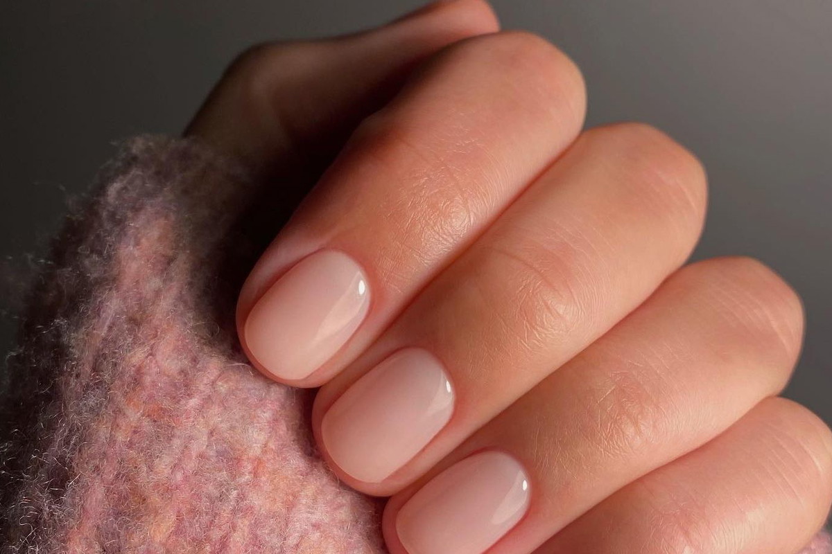 nails