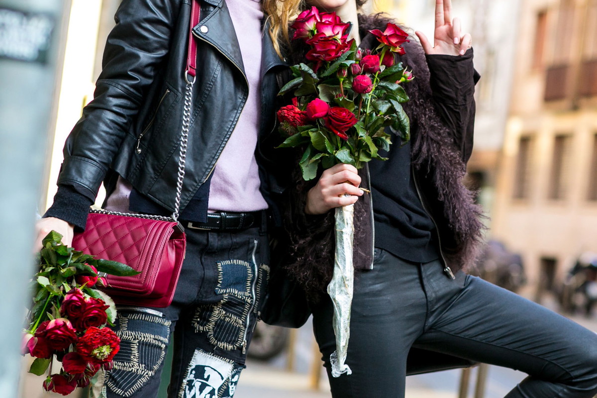 Street fashion: modelki off duty w Mediolanie