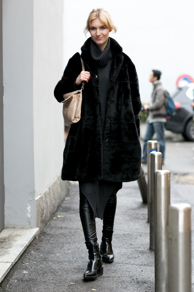Street fashion: modelki off duty w Mediolanie